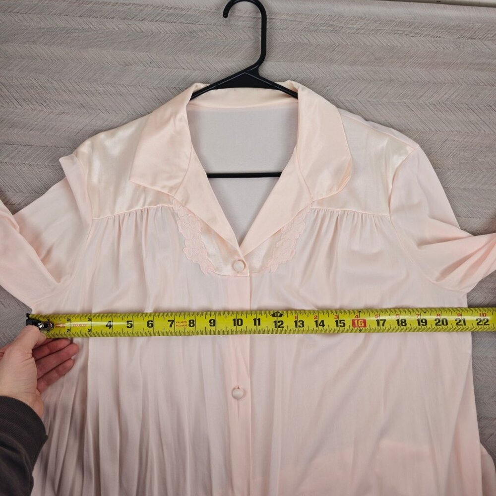 Vintage Vanity Fair Satin Peach Pink Nylon Button-Front Nightgown Size 40 - Picture 7 of 9